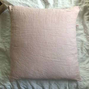 2 PINK LINEN ACCENT PILLOW CASES 20in by 20in